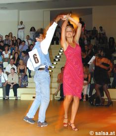 Salsa im Gangolf in Bonn - anklicken zum Vergrцяern - click to enlarge