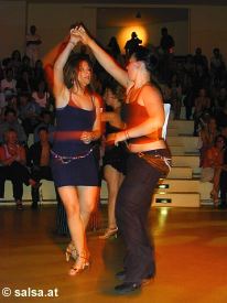 Salsa im Gangolf in Bonn - anklicken zum Vergrцяern - click to enlarge
