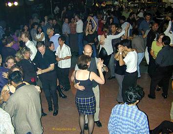 Salsa im Cafй der Kunsthalle in Bonn - anklicken zum Vergrцяern - click to enlarge