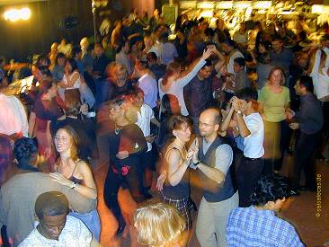 Salsa im Cafй der Kunsthalle in Bonn