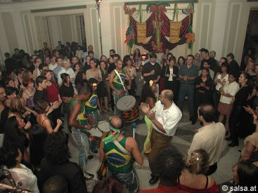 Salsa in der Redoute in Bonn - anklicken zum Vergrцяern - click to enlarge