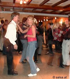 Salsa im TG 81 in Dьsseldorf