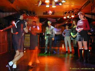 Salsa-Schnupperkurs  (click to enlarge - anklicken zum Vergrцяern, mit ALT+F4 wieder schliessen)