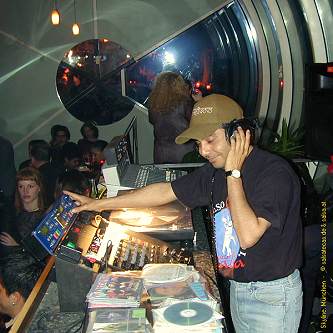 DJ Claudio (click to enlarge - anklicken zum Vergrцяern, mit ALT+F4 wieder schliessen)